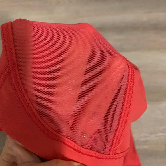 Lululemon Crop size 6 - Picture 5 of 5